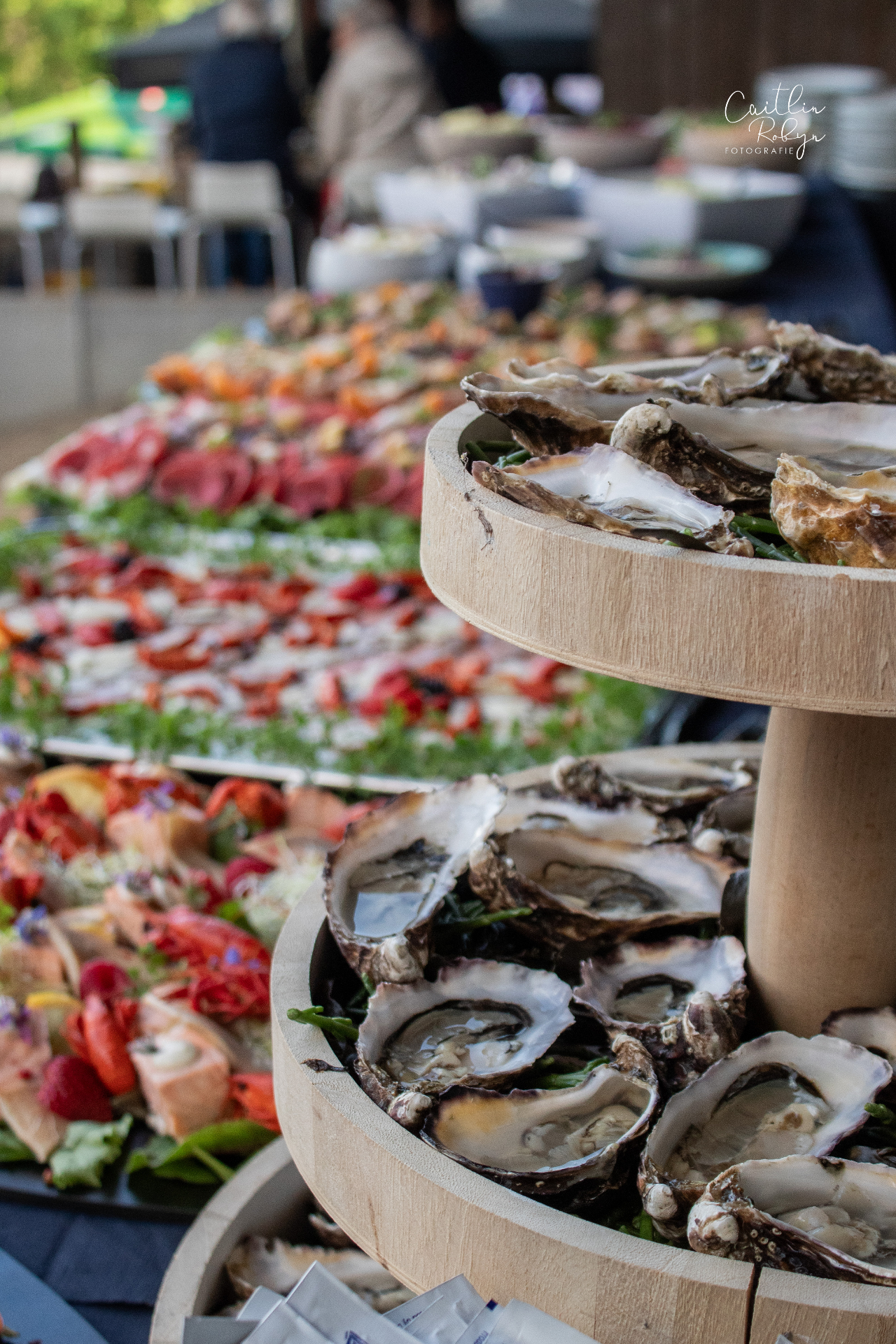Sfeerbeeld van buffet en evenementscatering door Delicatessen Devos